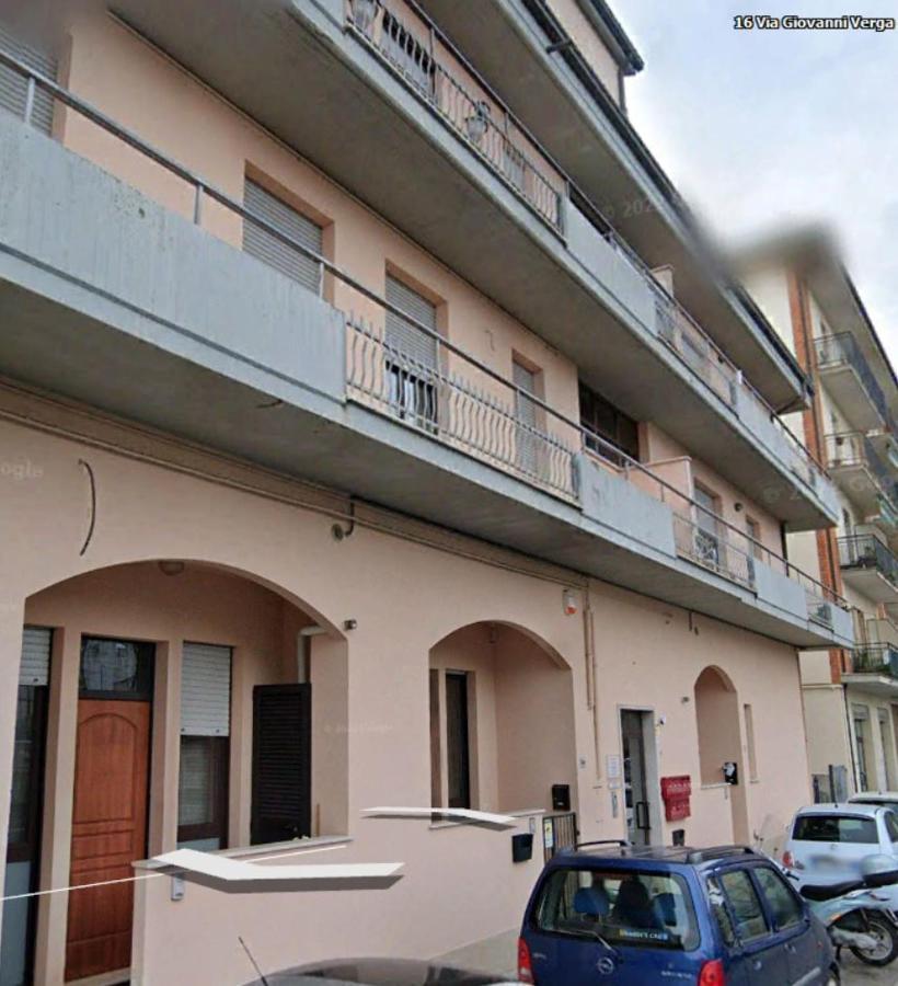 Appartamento Marilyn Monroe 2 Сан-Бенедетто-дель-Тронто Экстерьер фото